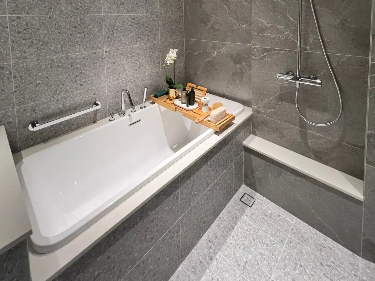 ĐẮM CHÌM TRONG KHÔNG GIAN PHÒNG TẮM SANG TRỌNG TẠI CĂN HỘ CAO CẤP LUMI HÀ NỘI