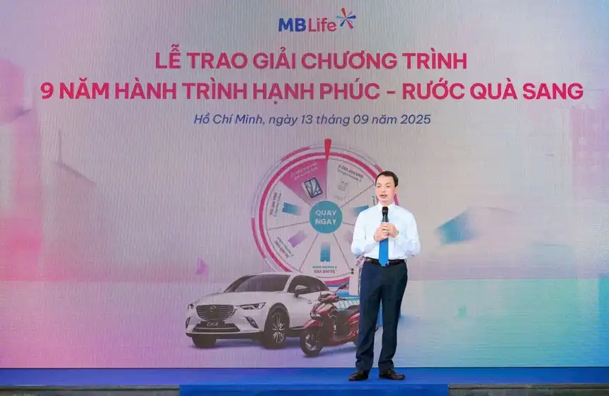 Bảo hiểm MB Life trao thưởng xe ô tô cho khách hàng quay số may mắn đợt 1